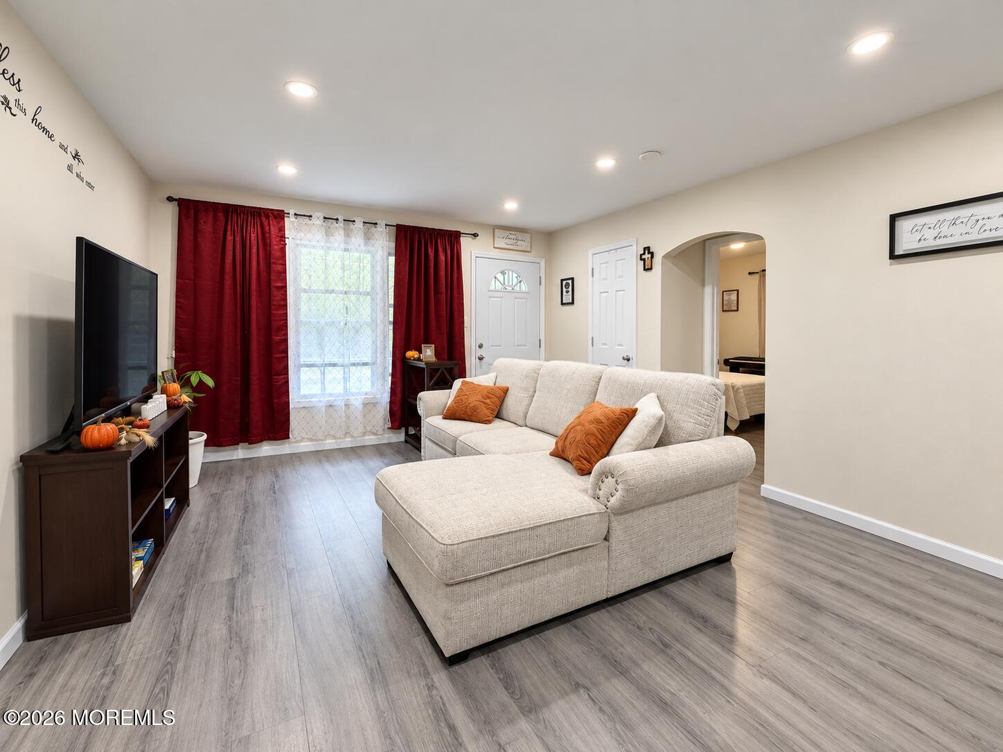 521 Ridgeview Avenue Image 5