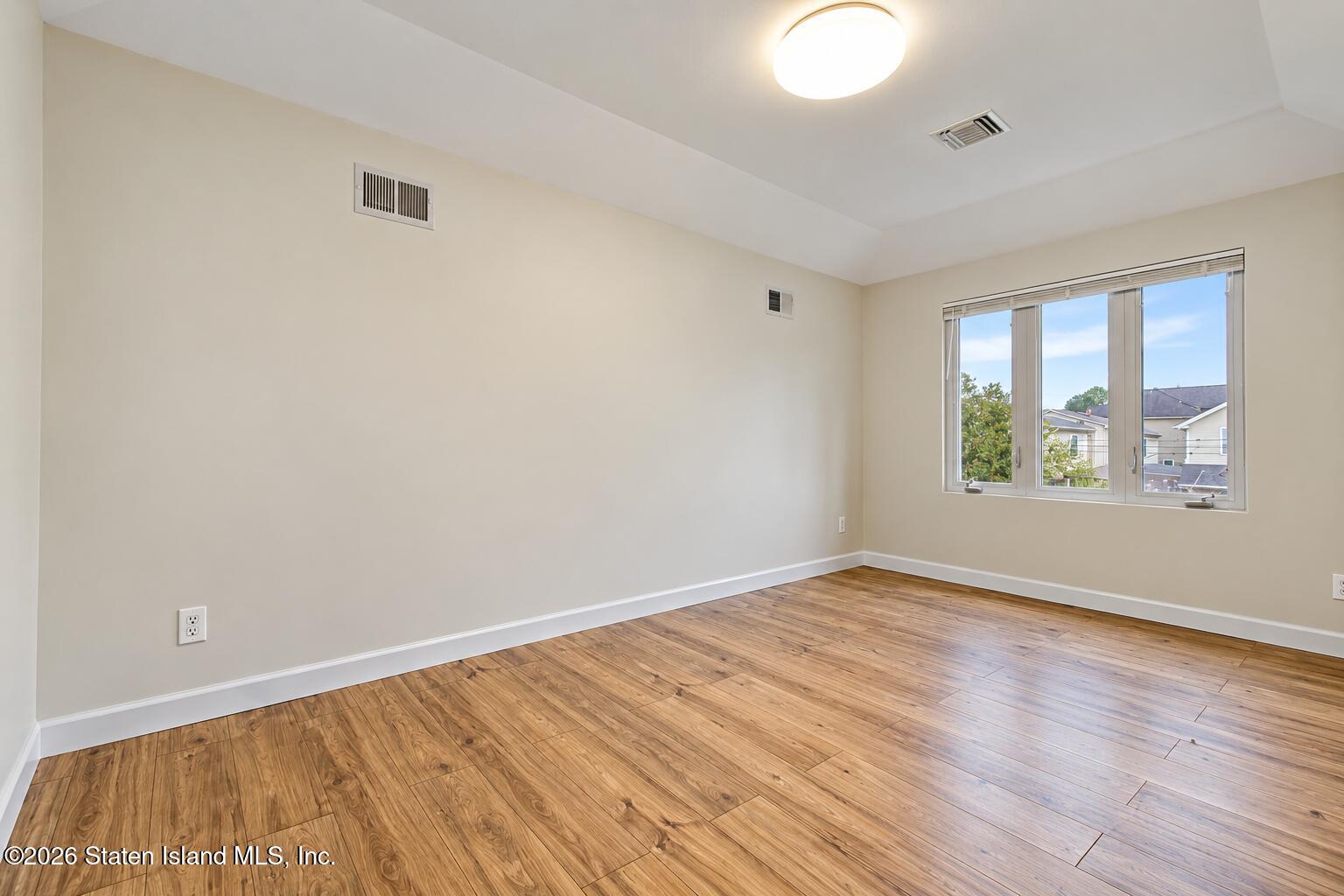 173 Colony Avenue Image 5