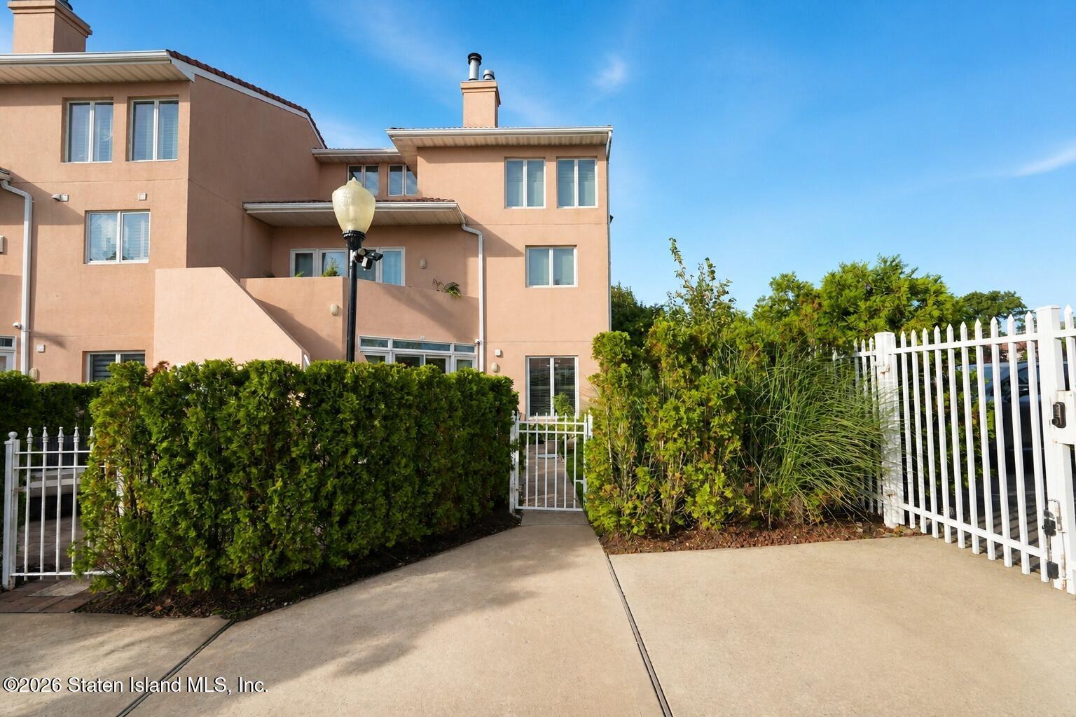 5 Harbour Court, Staten Island, NY, 10308 image 9
