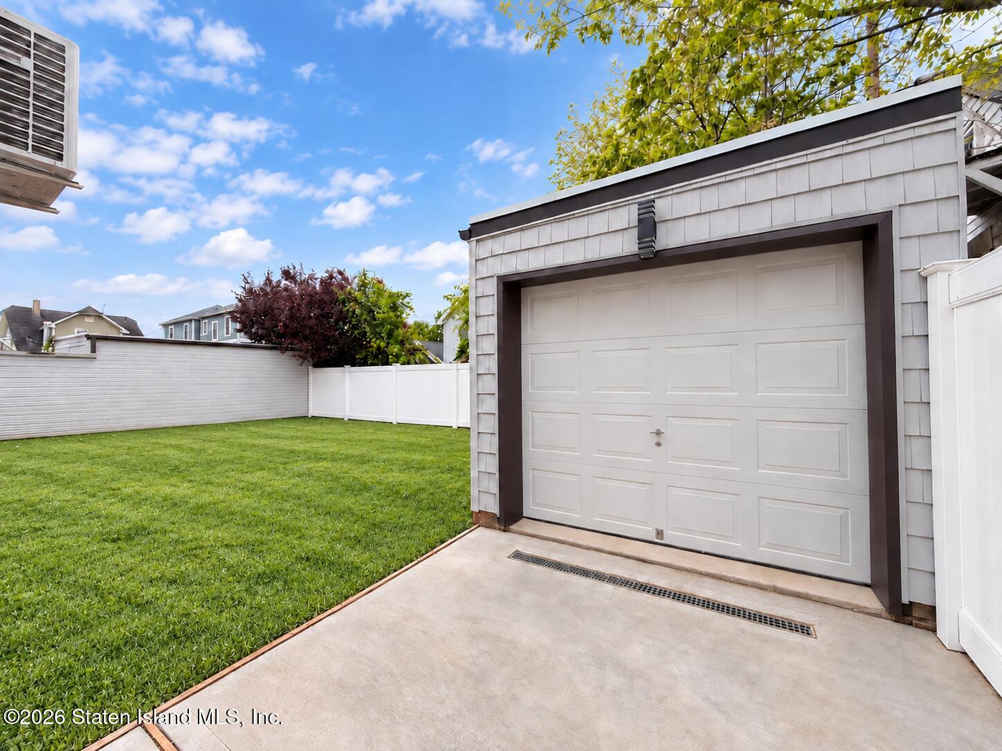 291 Colony Avenue Image 5