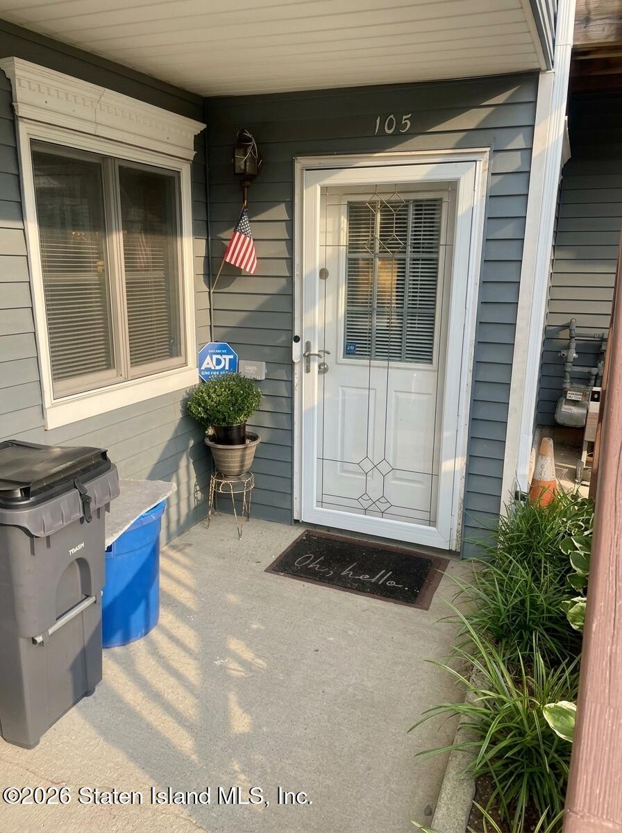 105 Pond Way Image 1