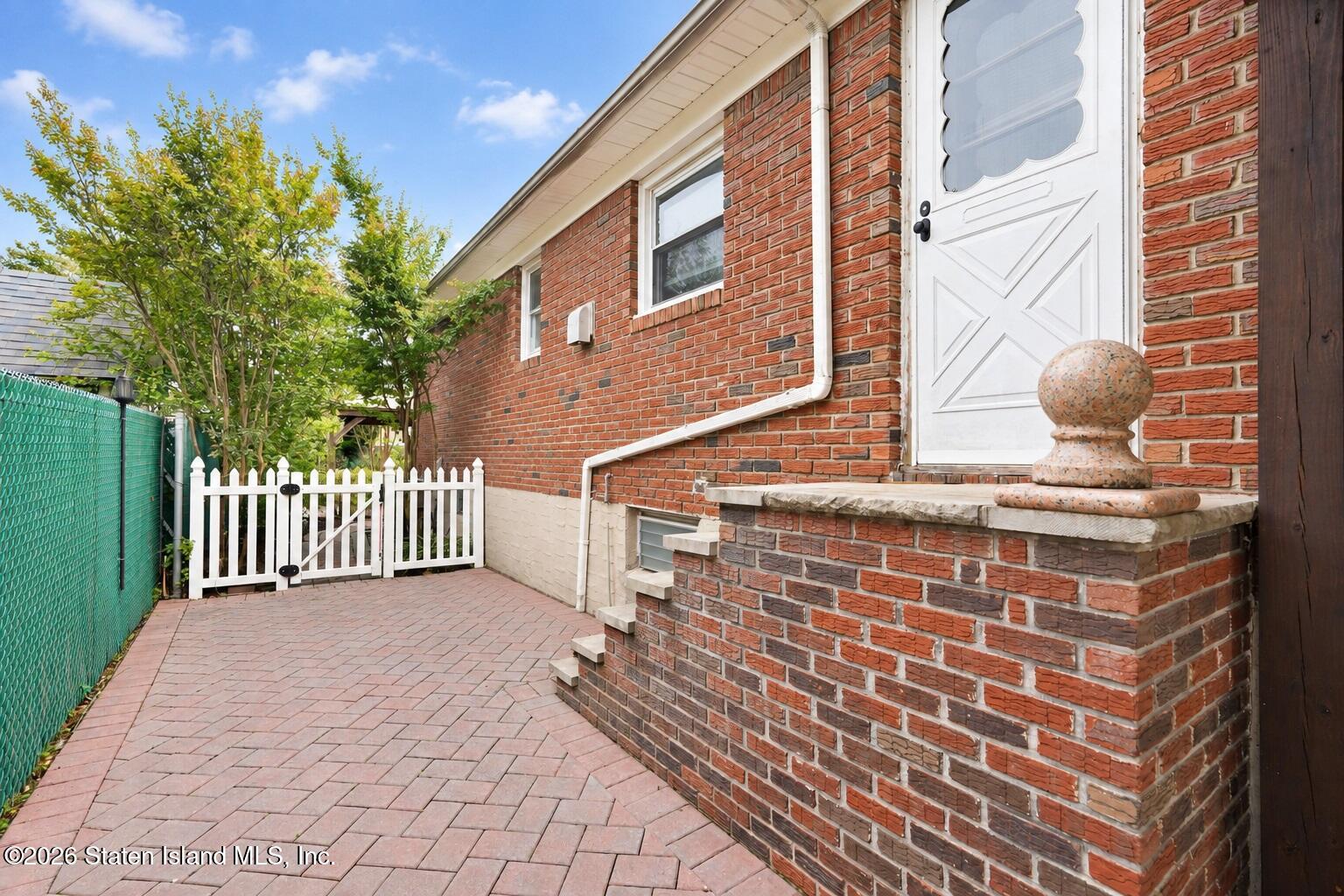 27 Muller Avenue Image 5