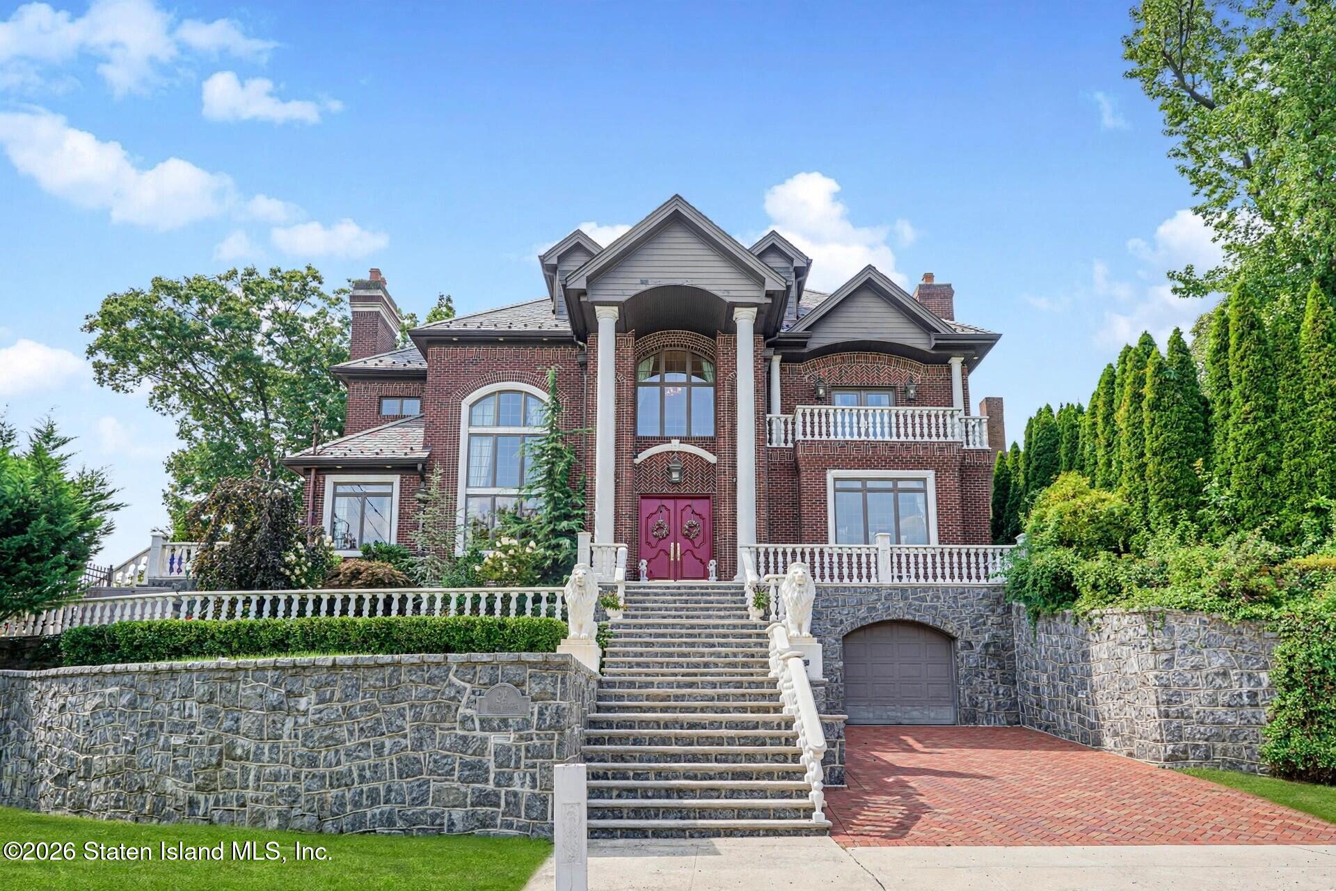 34 Claire Court, Staten Island, NY, 10301
