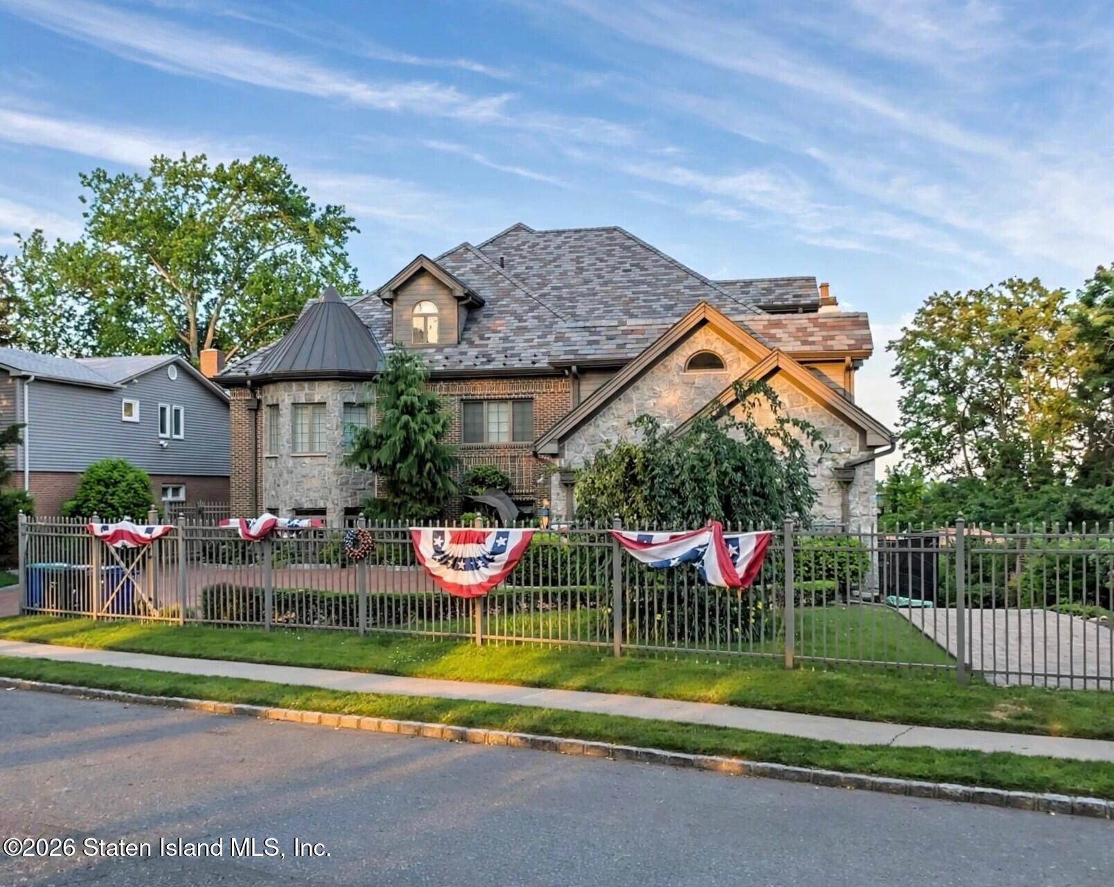 34 Claire Court Image 3