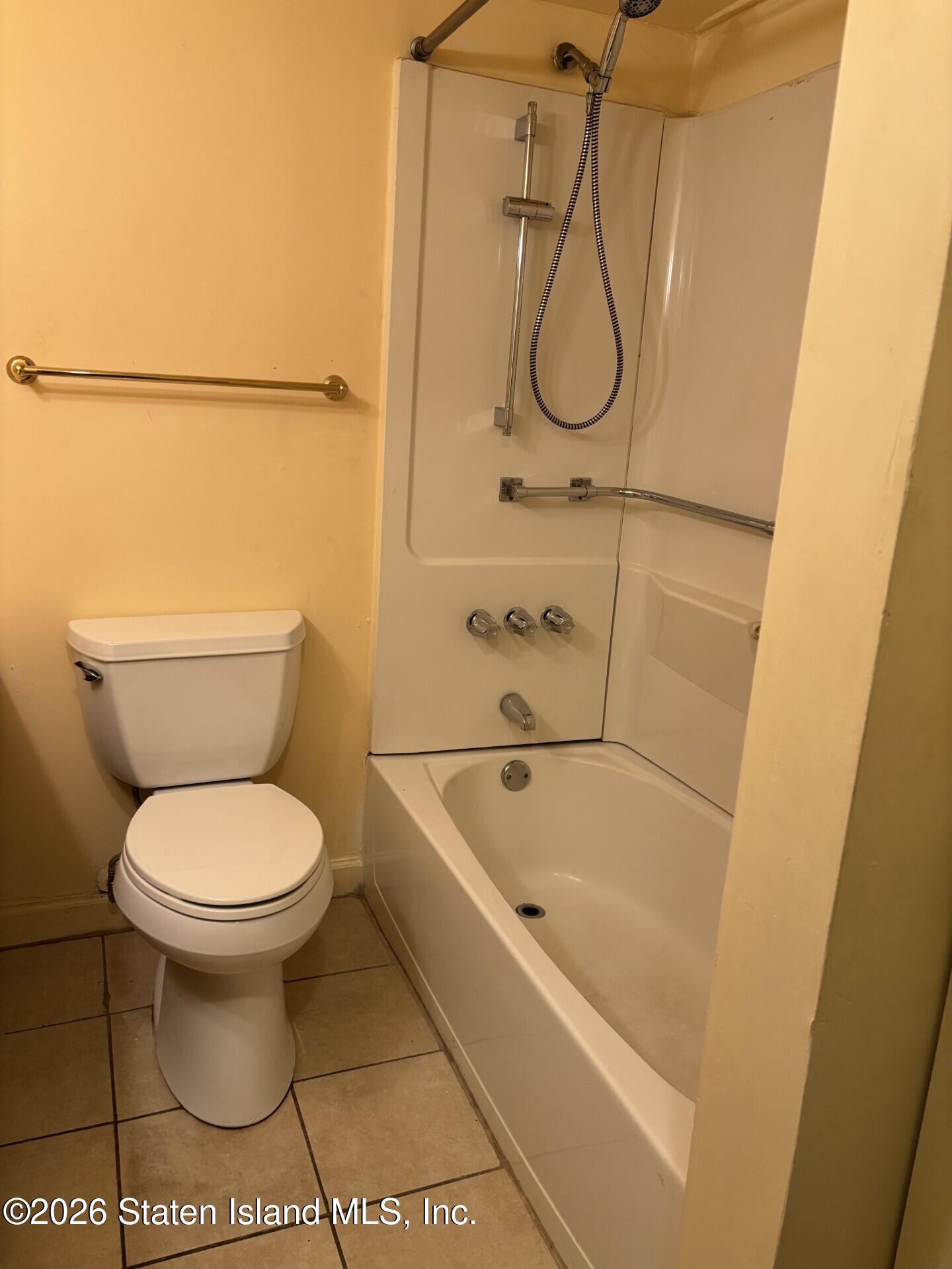 29 Winding Woods Loop, Staten Island, NY, 10307 image 6