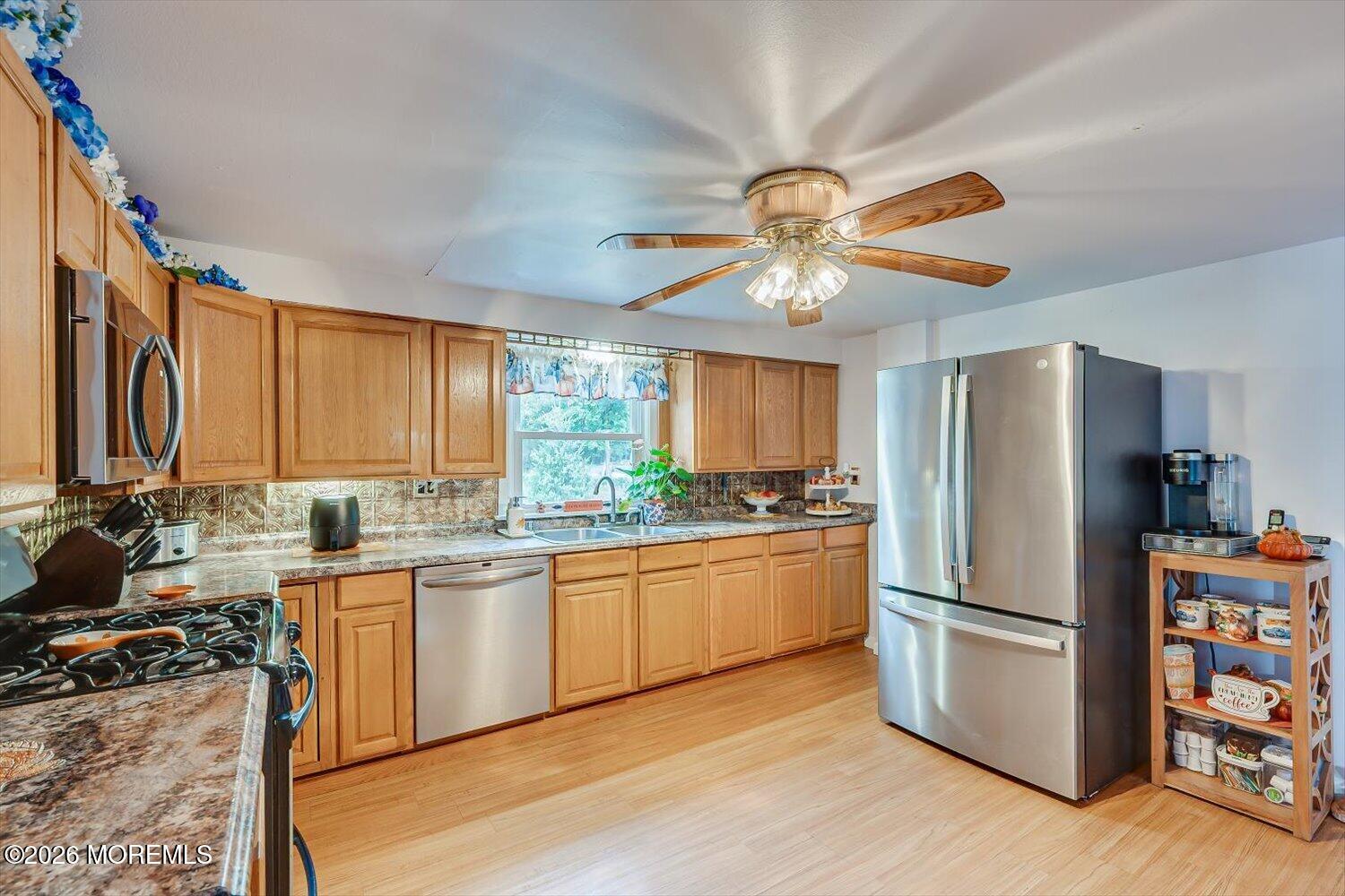 62 Taylors Mills Road, Manalapan, NJ, 07726 image 18