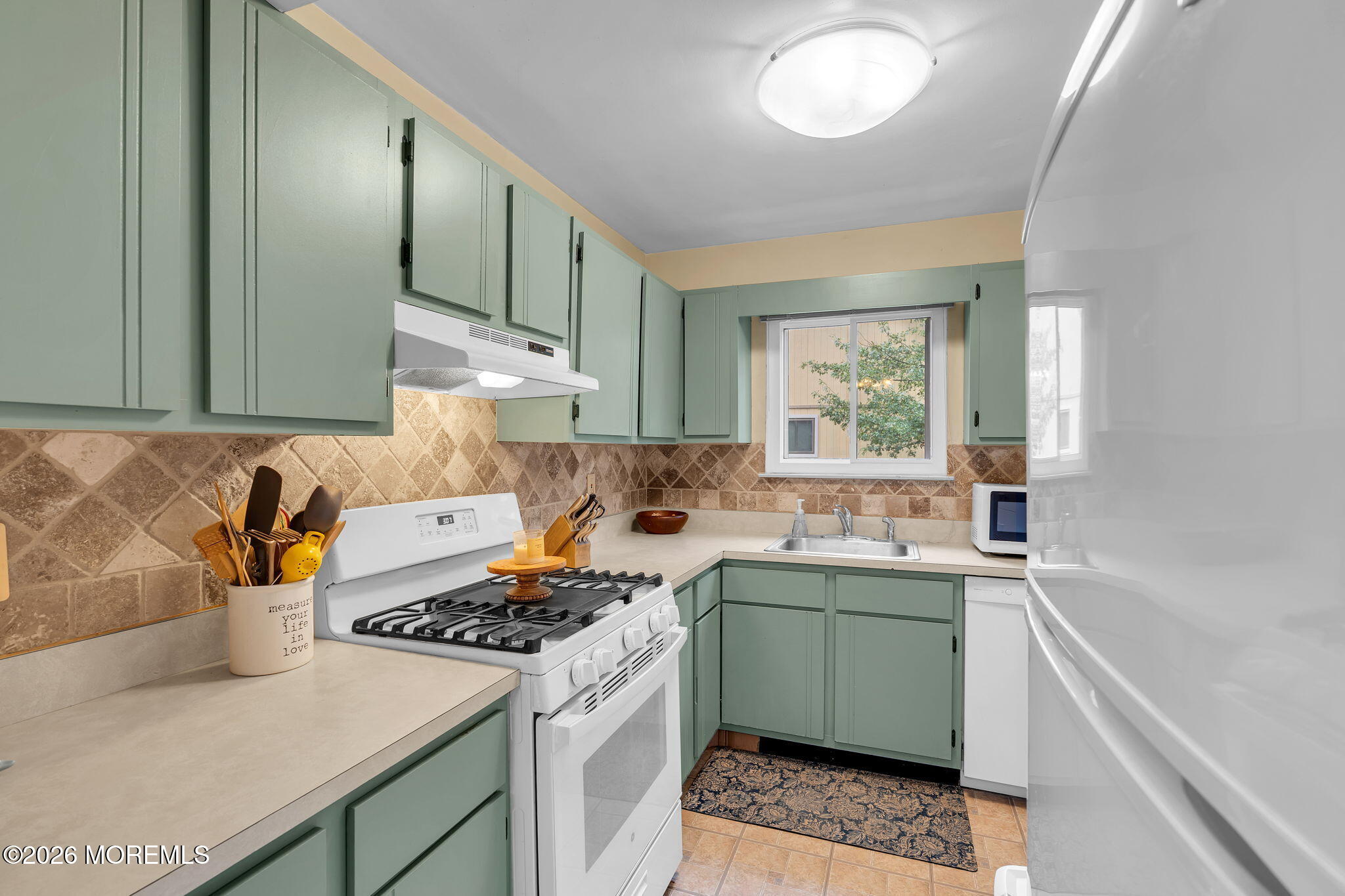 12 Alec Drive Image 4
