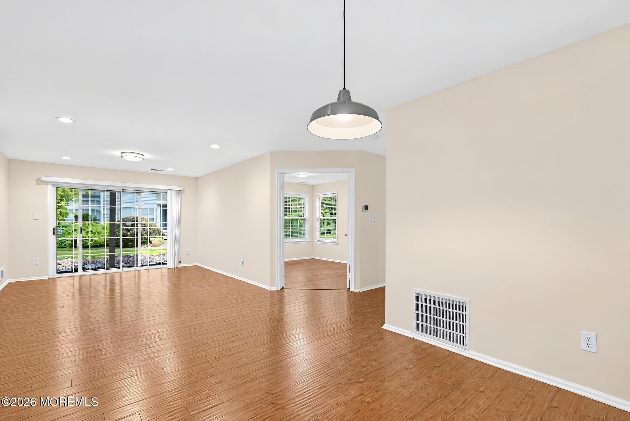 407 Hampton Court, Manalapan, NJ, 07726
