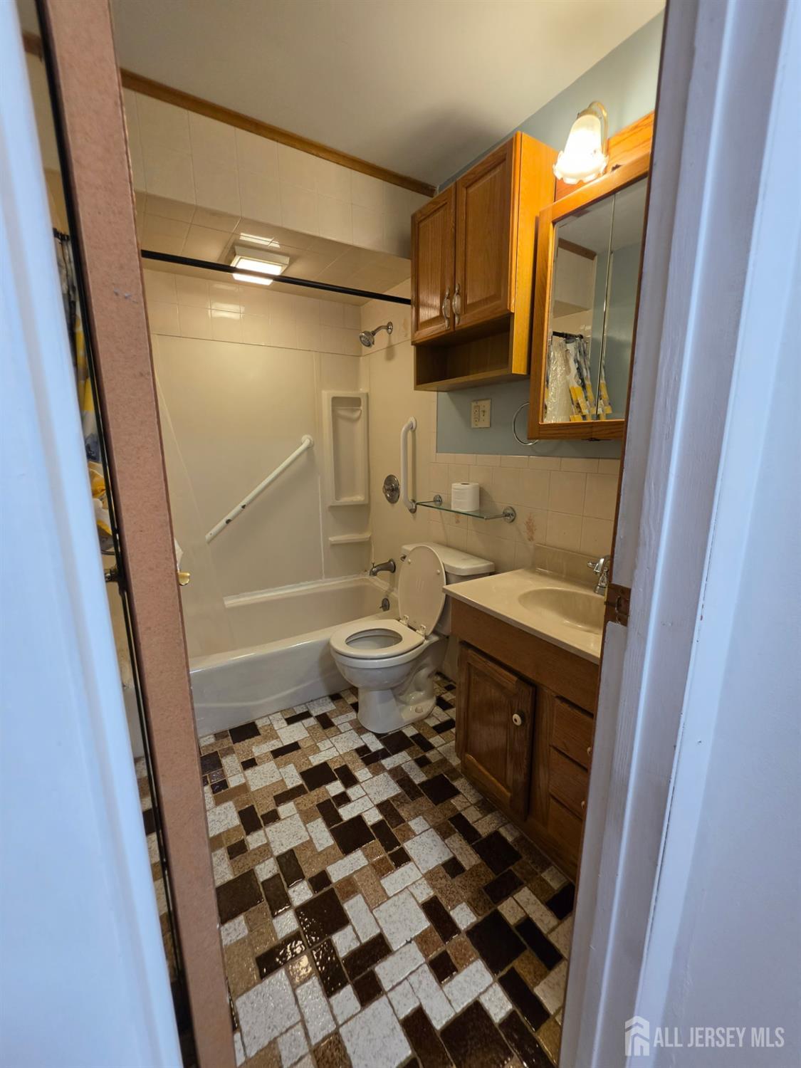 24 Louis Street, Sayreville, NJ, 08859 image 7