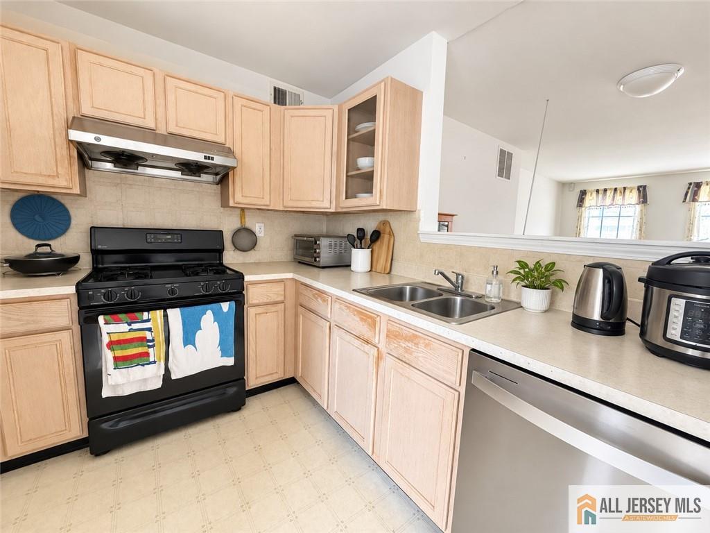 23 Giera Court, NJ, 08859 image 14