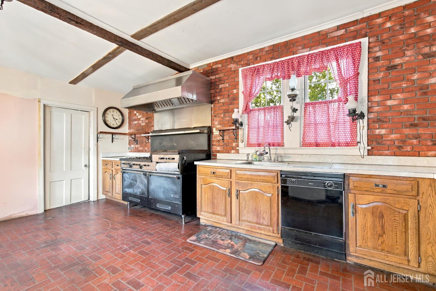 80 Main Street, Keyport, NJ, 07735 image 12