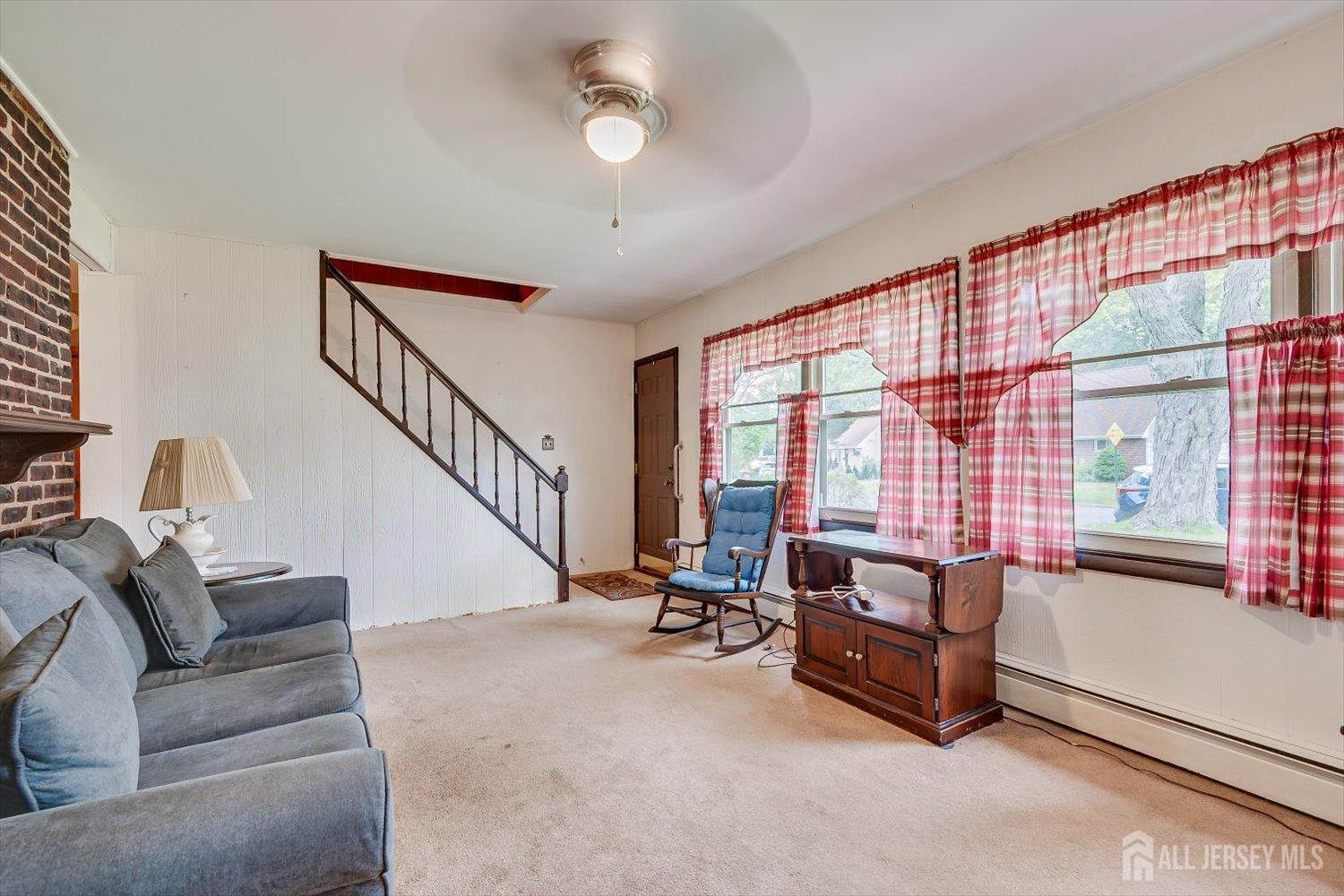 1041 Richard Boulevard Image 5