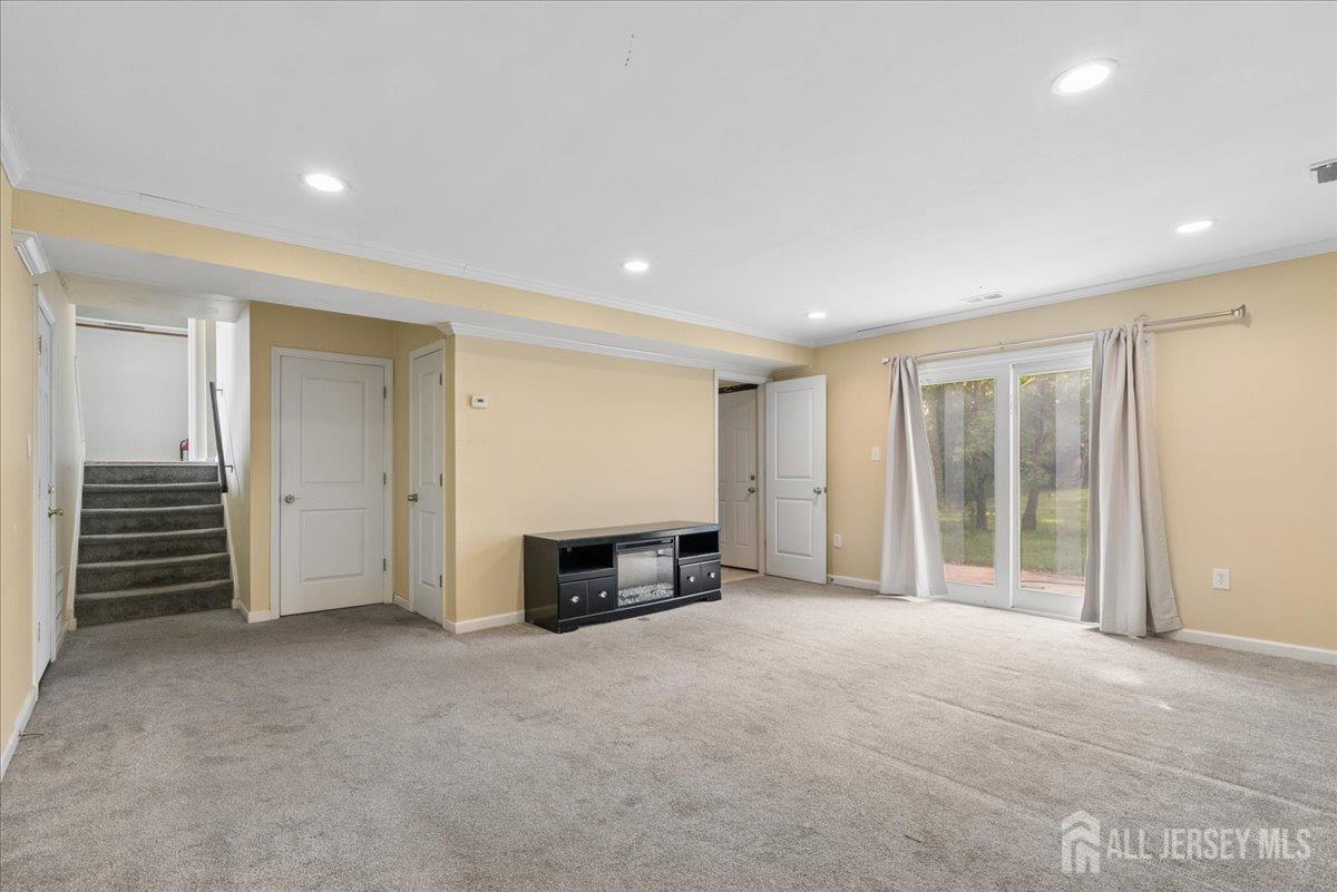 56 gramercy Drive, Piscataway, NJ, 08854 image 23