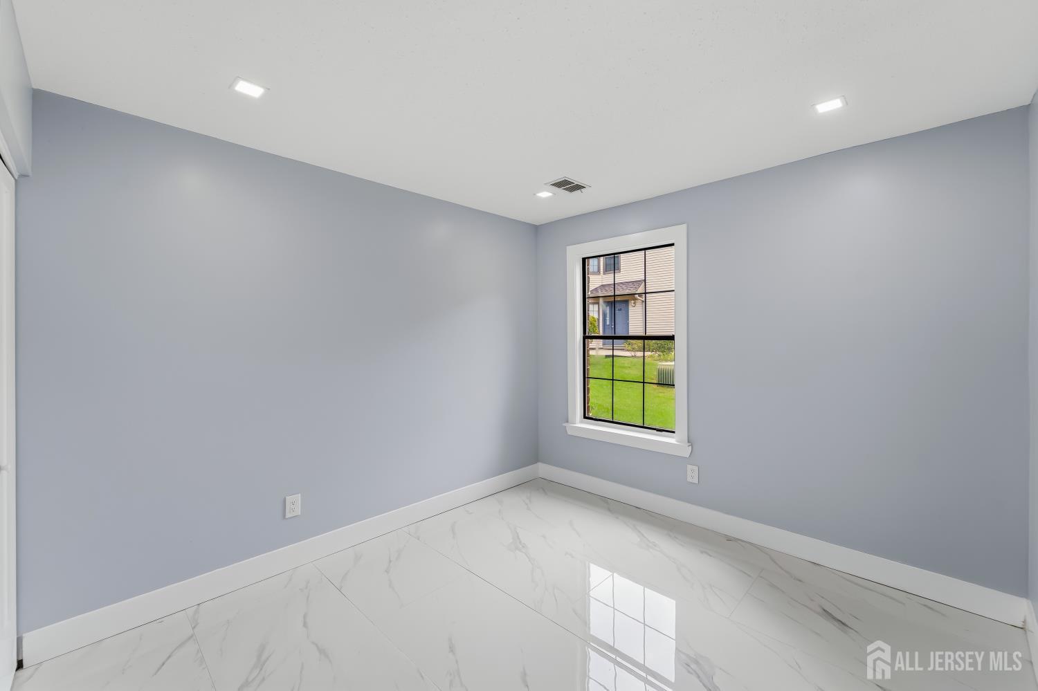 709 Sunshine Court, Sayreville, NJ, 08859 image 16