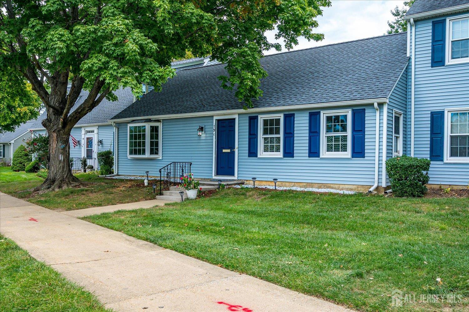 19 Rossmooor Drive C, Monroe, NJ, 08831