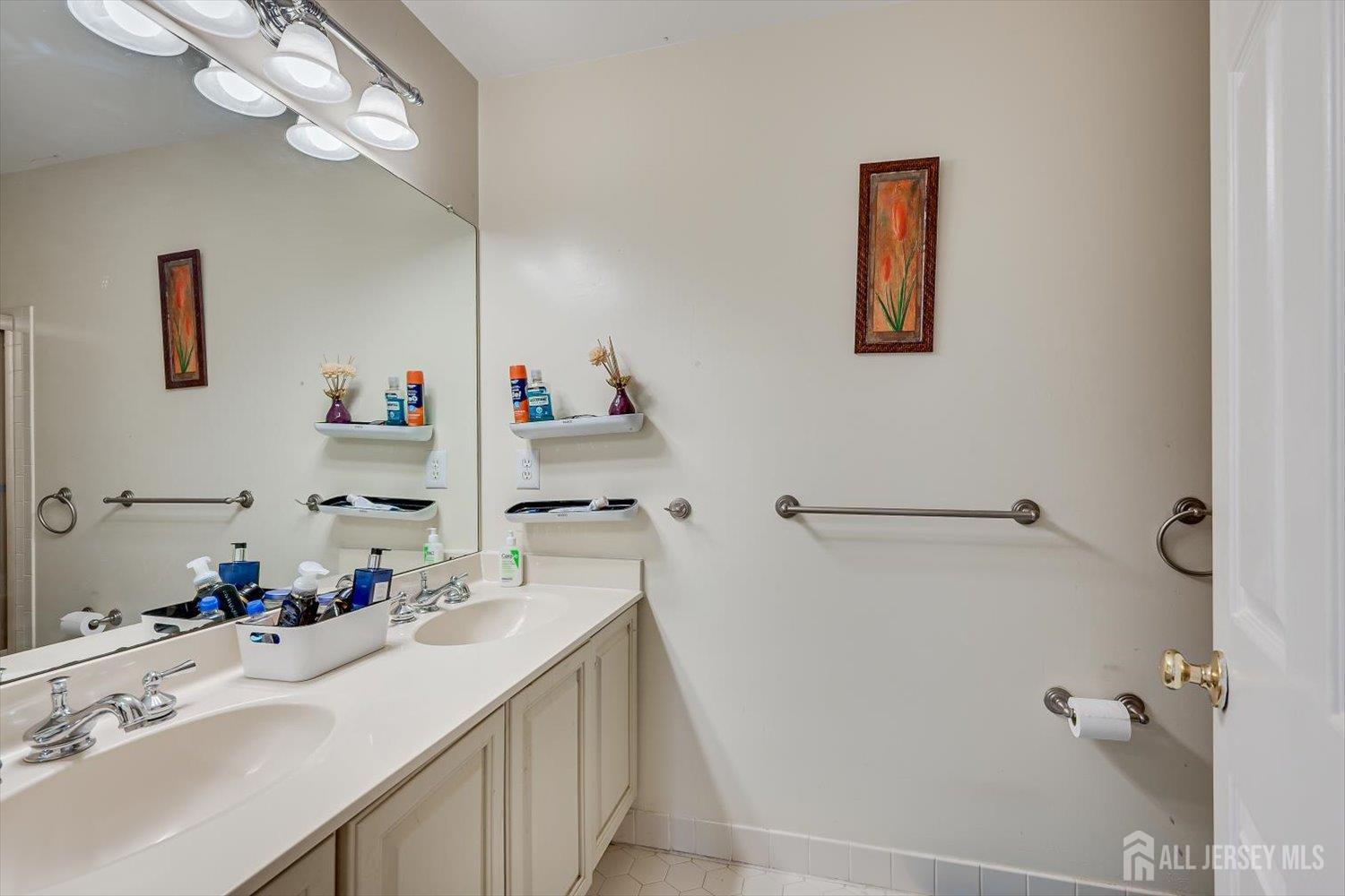 8 McBride Way, Bridgewater, NJ, 08807 image 39