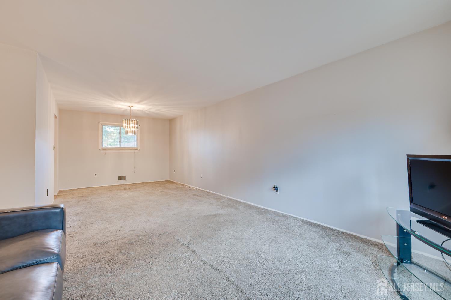 437 Evona Avenue Image 3