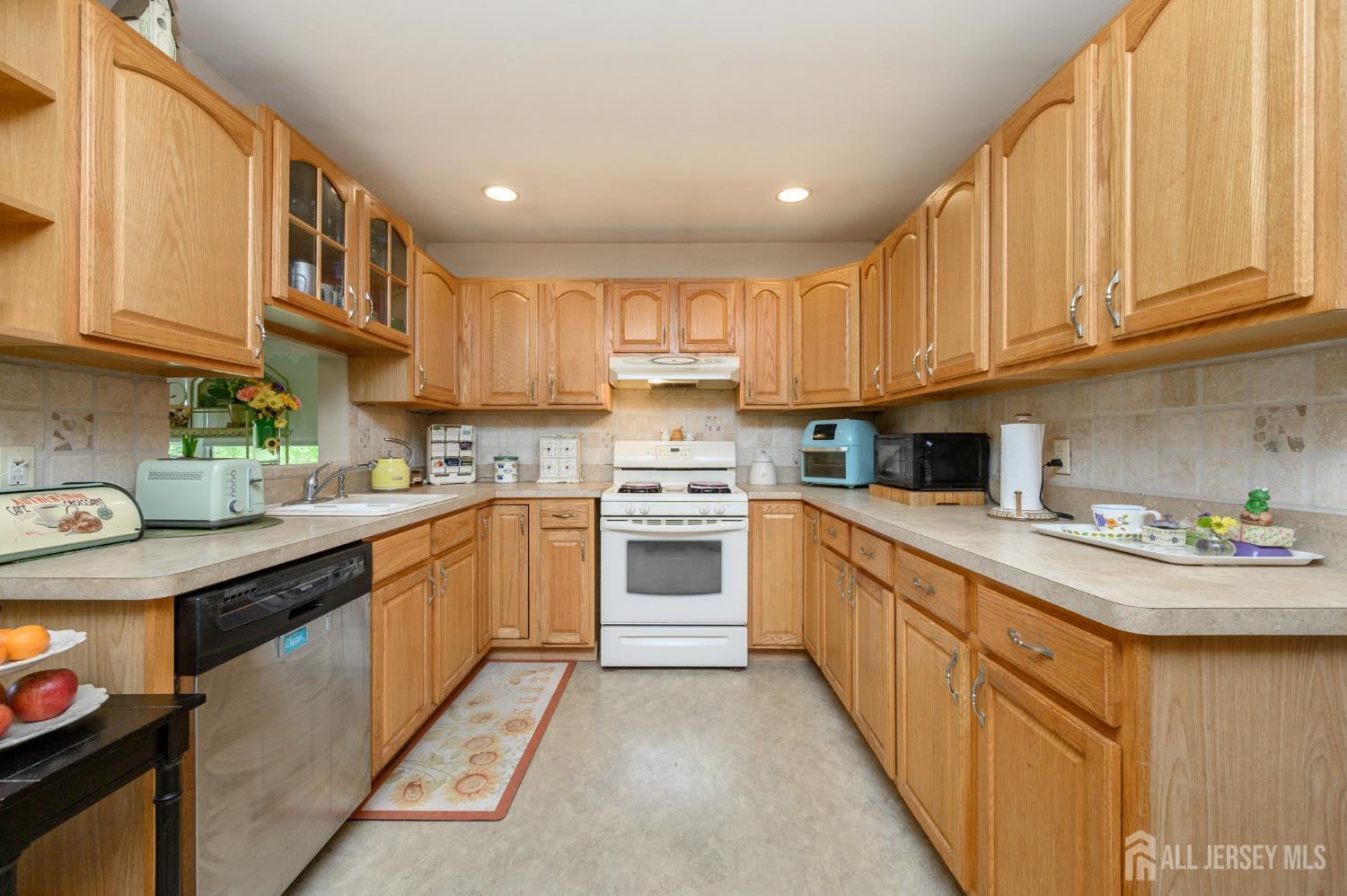 15 Poplar Street, Jackson, NJ, 08527 image 10