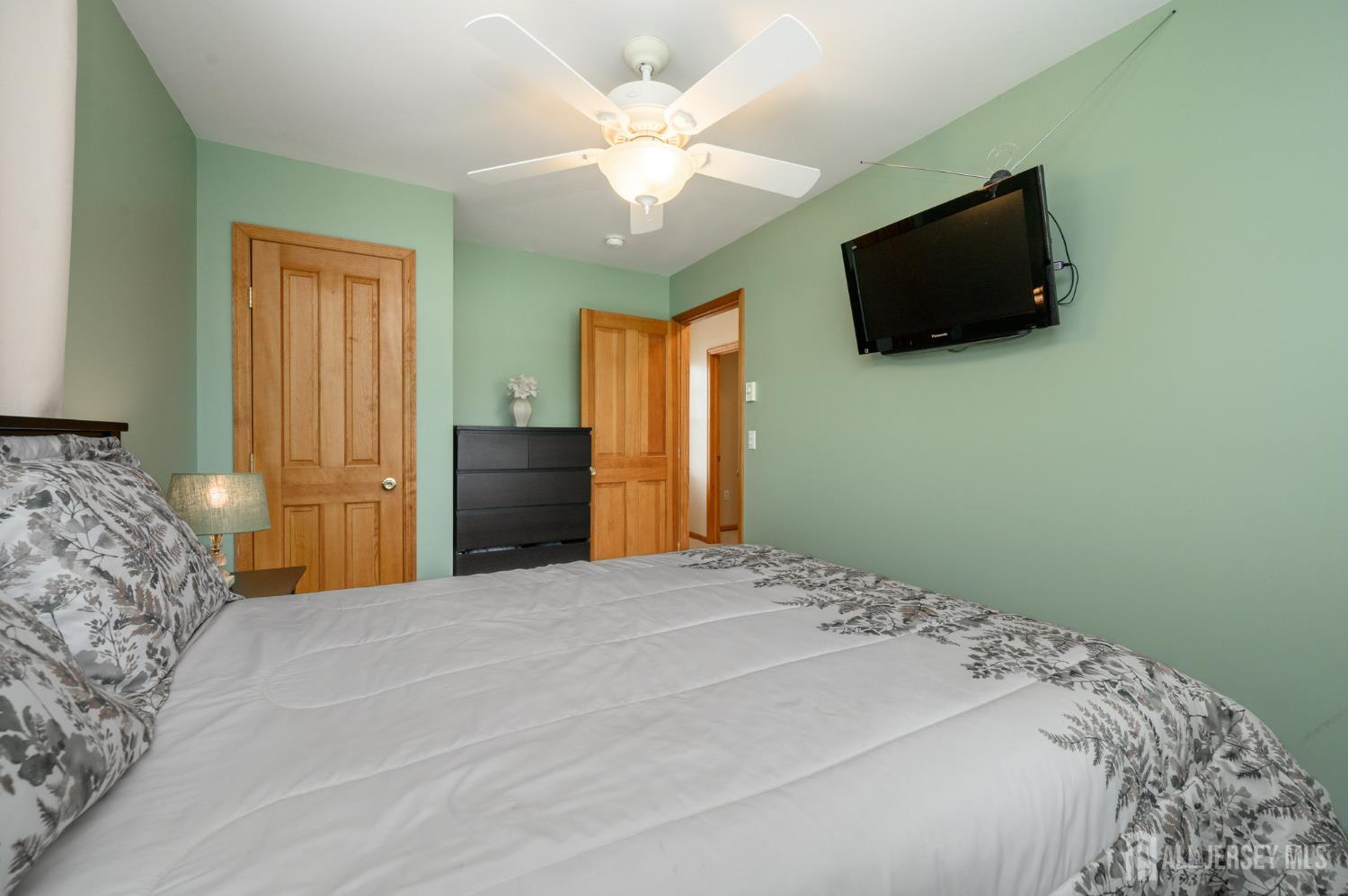 230 Jones Place, Rahway, NJ, 07065 image 21