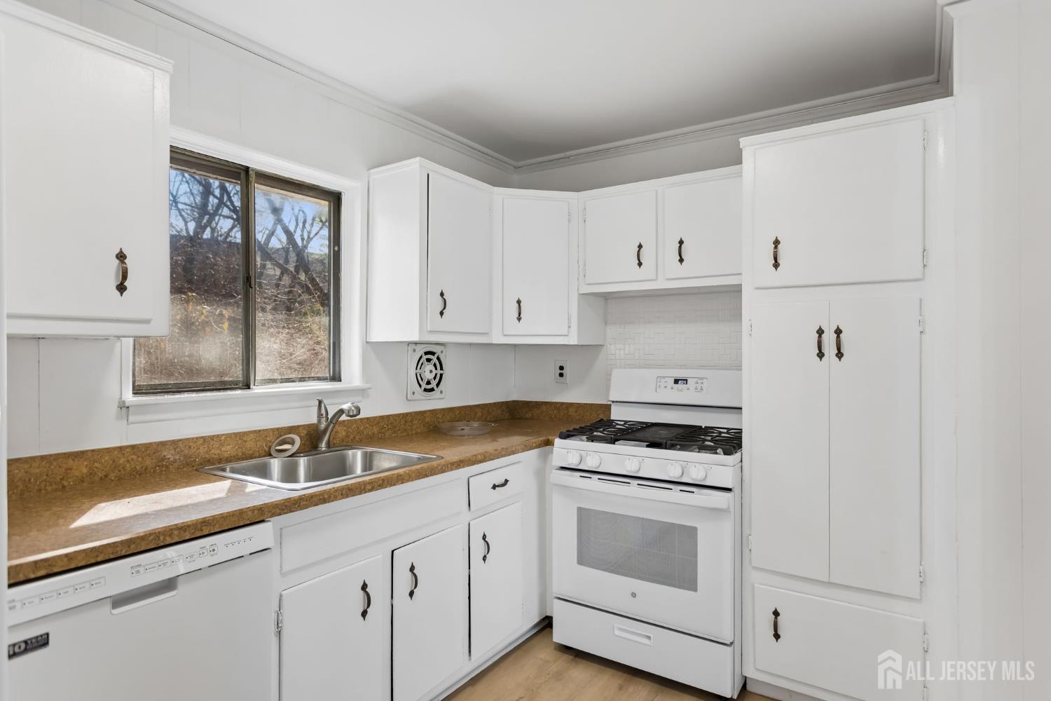 39 Gage Road, East Brunswick, NJ, 08816 image 6