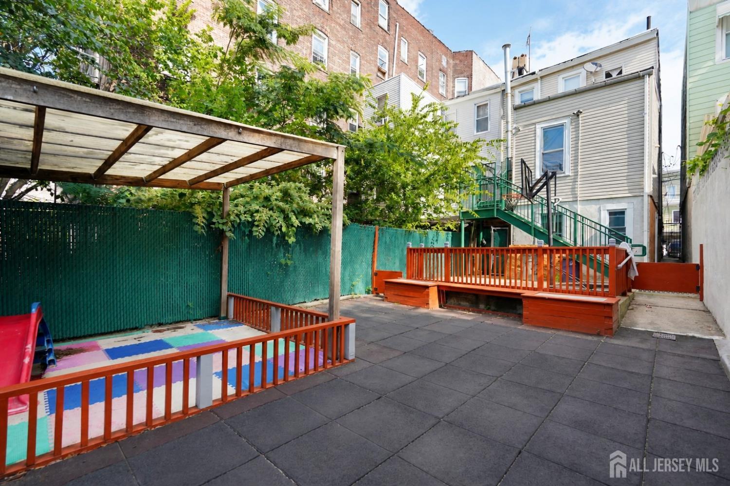 725 17th Street, Union City, NJ, 07087 image 9