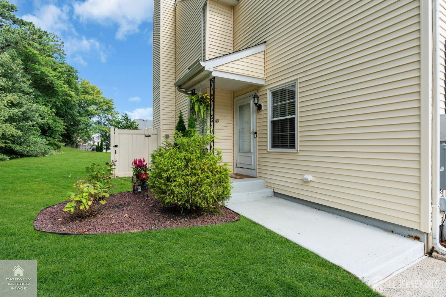 49 Lantern Lane, Sayreville, NJ, 08872