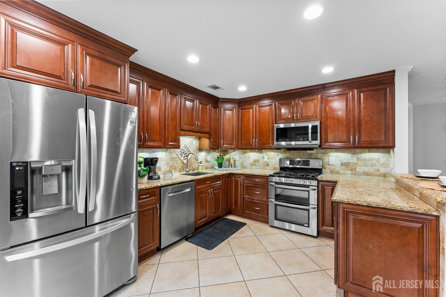 6 Windsong Circle, East Brunswick, NJ, 08816 image 12