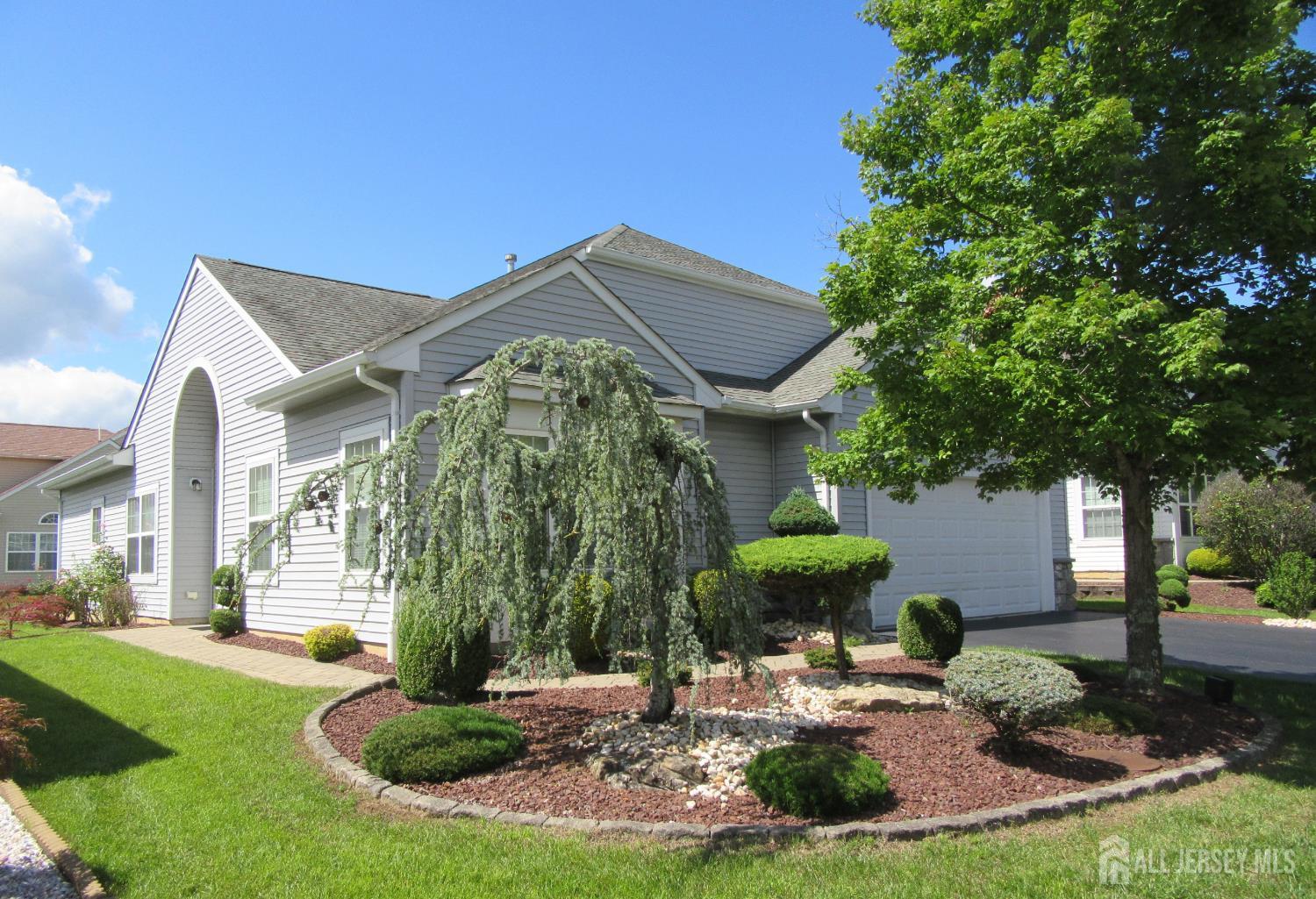308 Valencia Drive Image 2