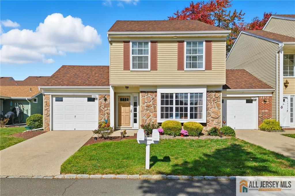 376 Stirling Drive 376A Image 2
