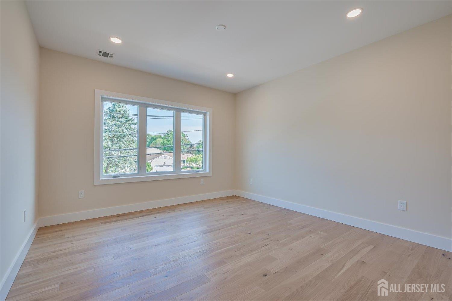 54 Nevsky Street, Edison, NJ, 08820 image 64
