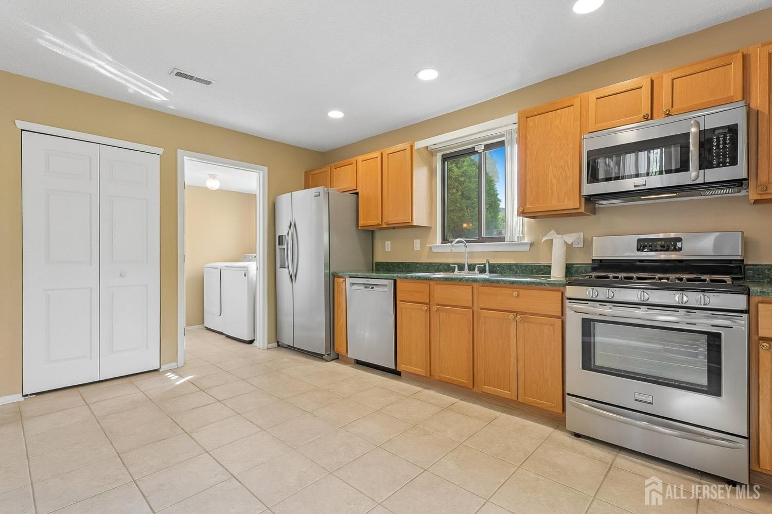 9 Brook Street Image 5