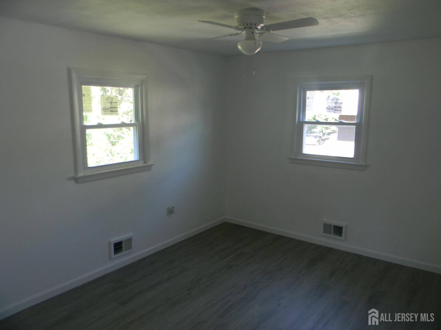27 Violet Terrace, Milltown, NJ, 08850 image 8
