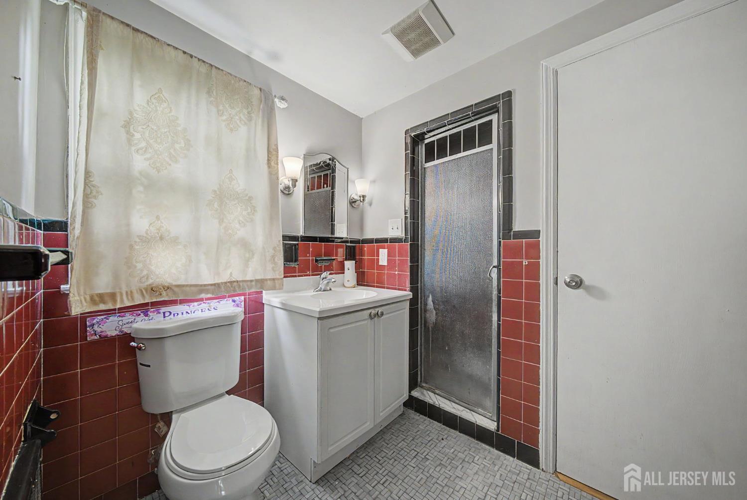 396 New Dover Road, Colonia, NJ, 07067 image 32