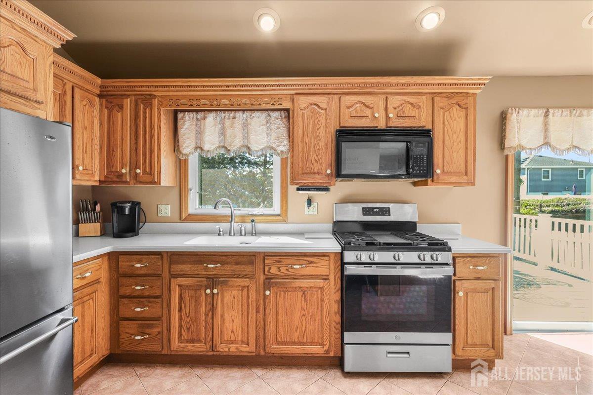 65 Hunter Lane, Woodbridge Proper, NJ, 07095 image 9