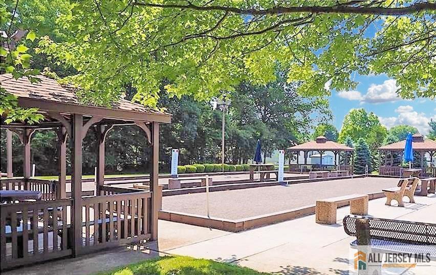 303 Woods End Court, Spotswood, NJ, 08884 image 34