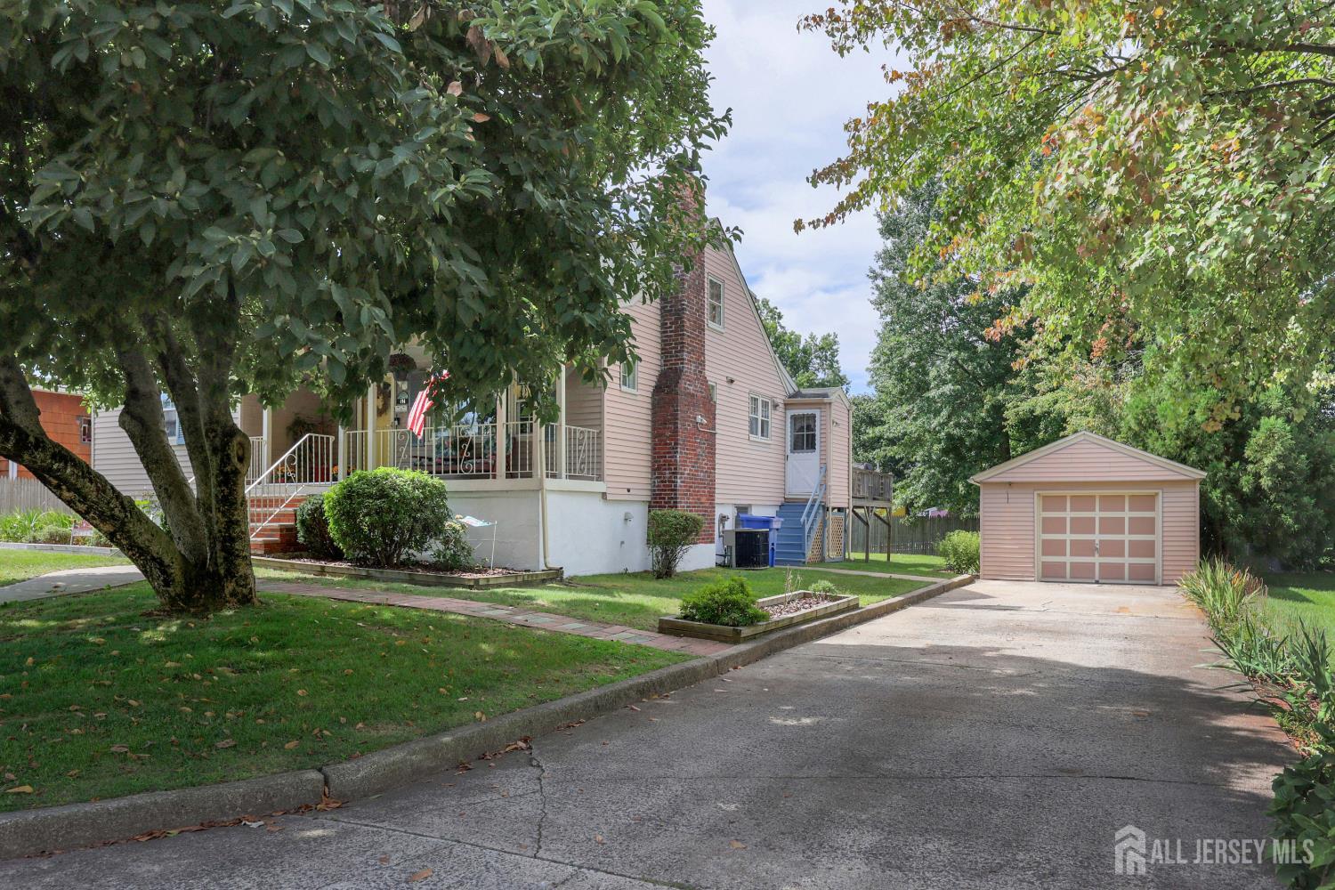 414 S Madison Avenue Image 3