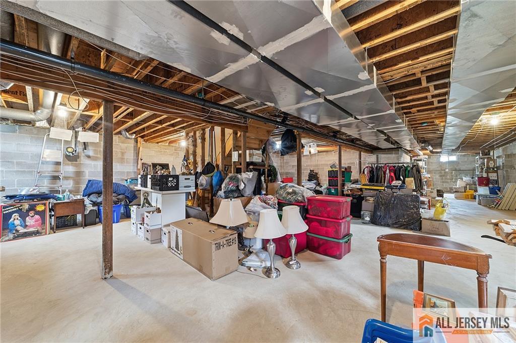 1 Launcelot Lane, Monroe, NJ, 08831 image 32