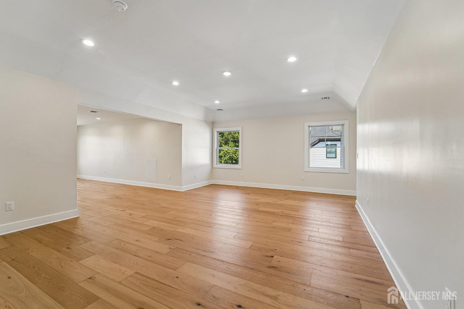 11 Scarlet Drive, Piscataway, NJ, 08854 image 32