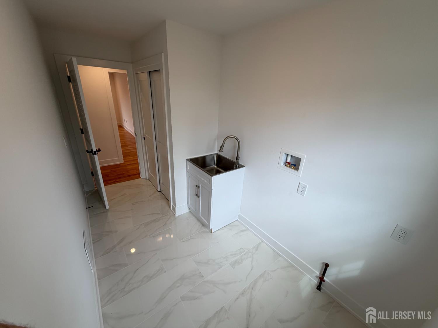 61 Vera Street, Piscataway, NJ, 08854 image 36
