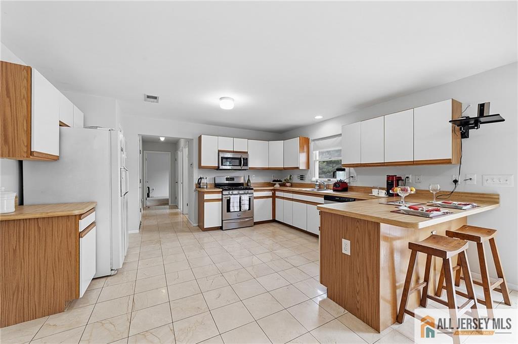 1 Launcelot Lane, Monroe, NJ, 08831 image 13