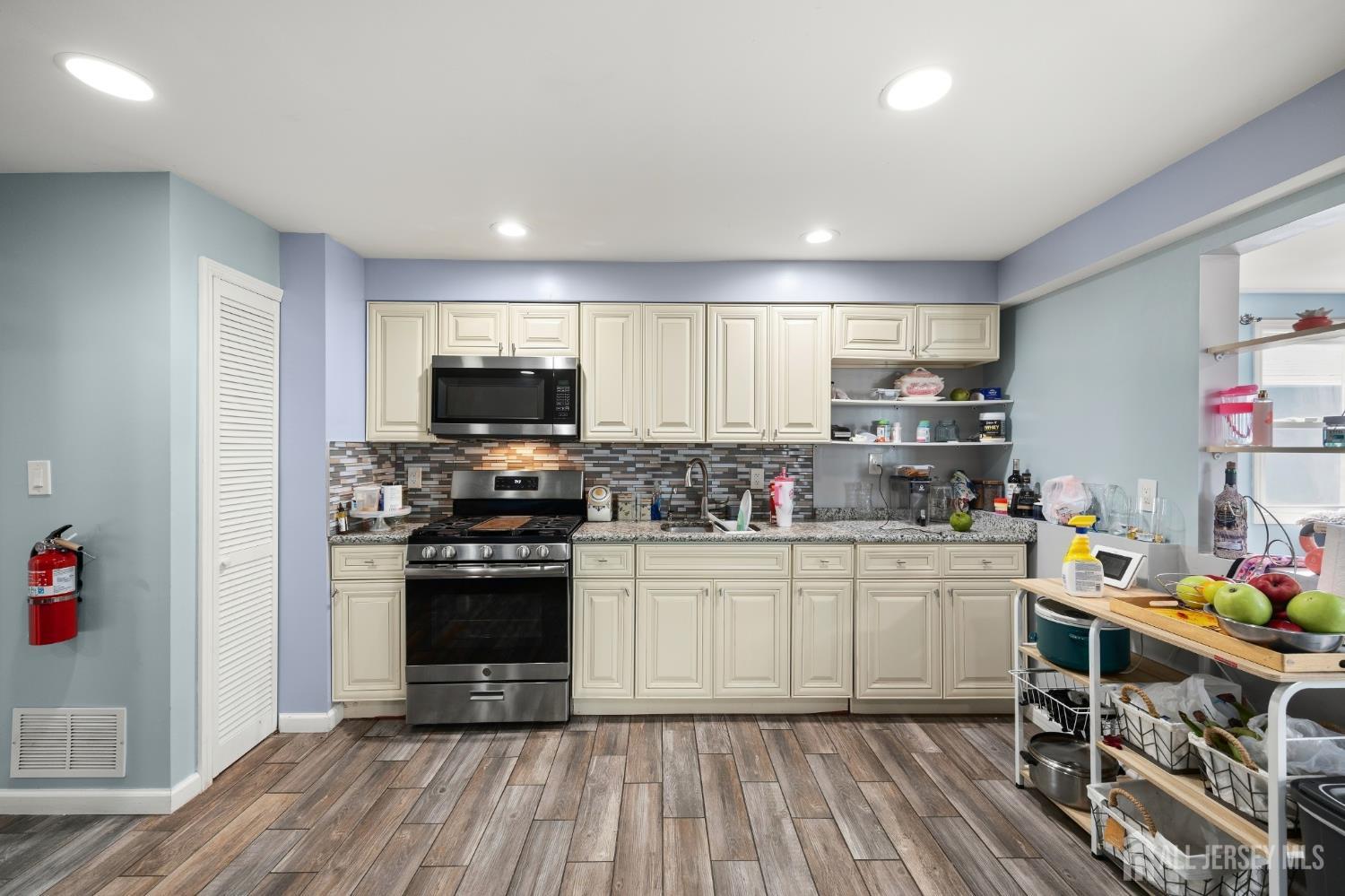 147 James Street, Hopelawn, NJ, 08861 image 25