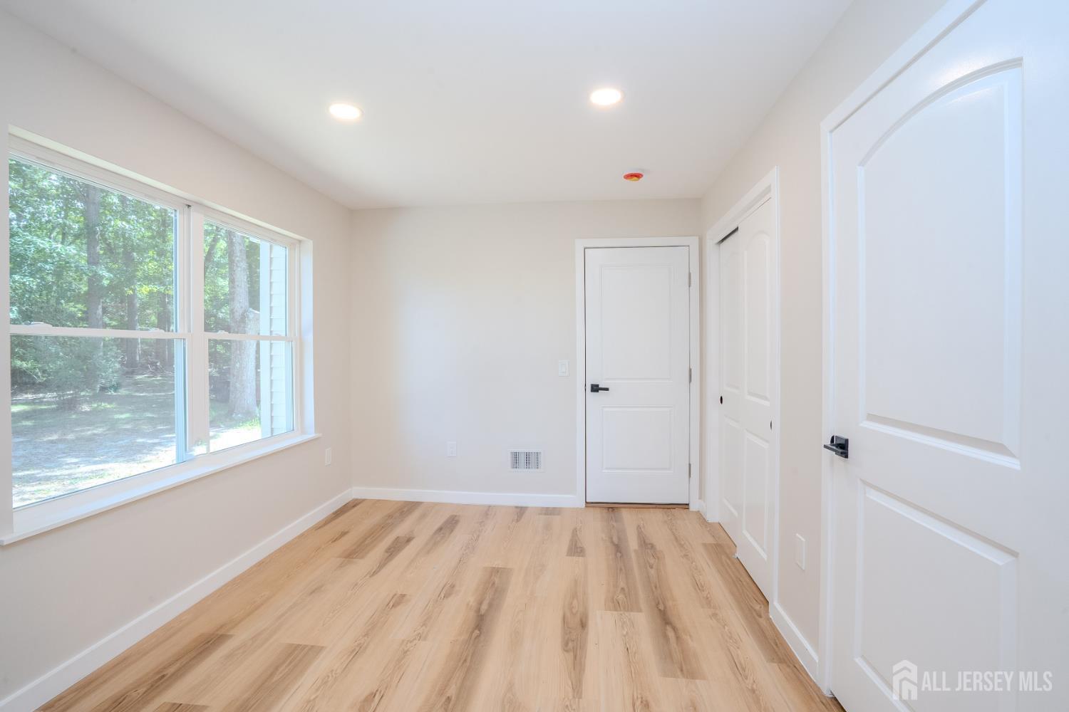 290 Fresh Ponds Road, South Brunswick, NJ, 08852 image 15