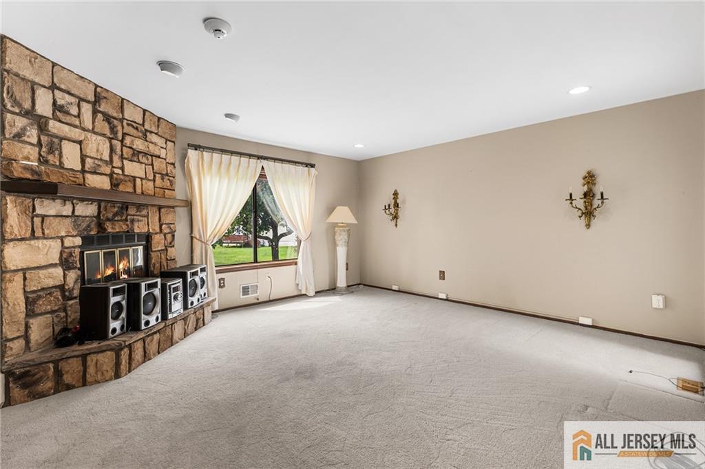 84 Diamond Lane, Old Bridge, NJ, 08857 image 7