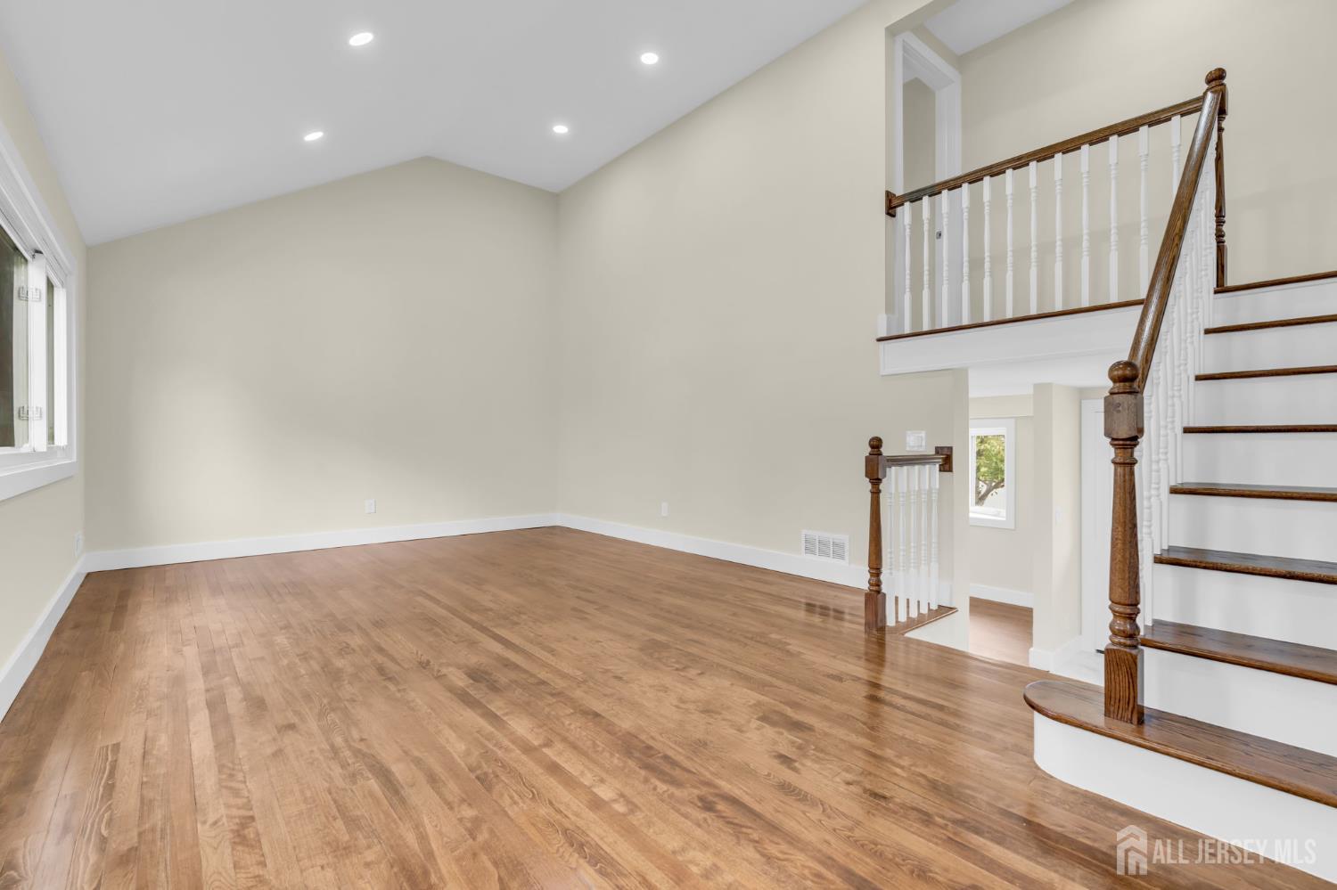 104 Southwood Drive Image 2