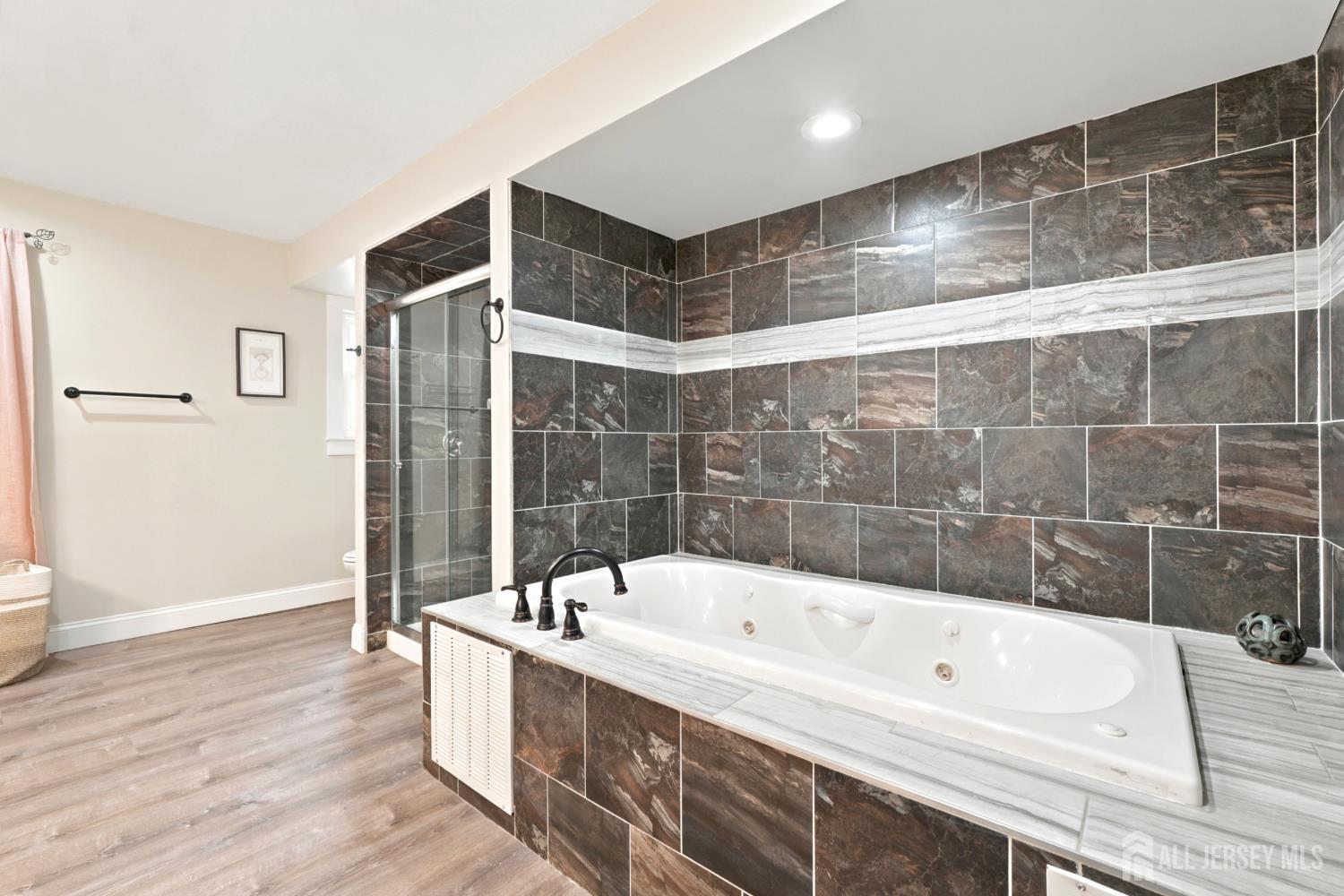 176 N Broadway Street, South Amboy, NJ, 08879 image 18