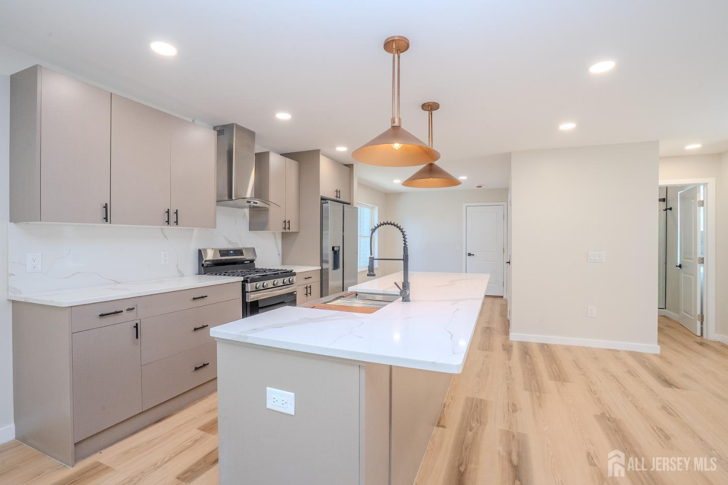 290 Fresh Ponds Road, South Brunswick, NJ, 08852 image 10