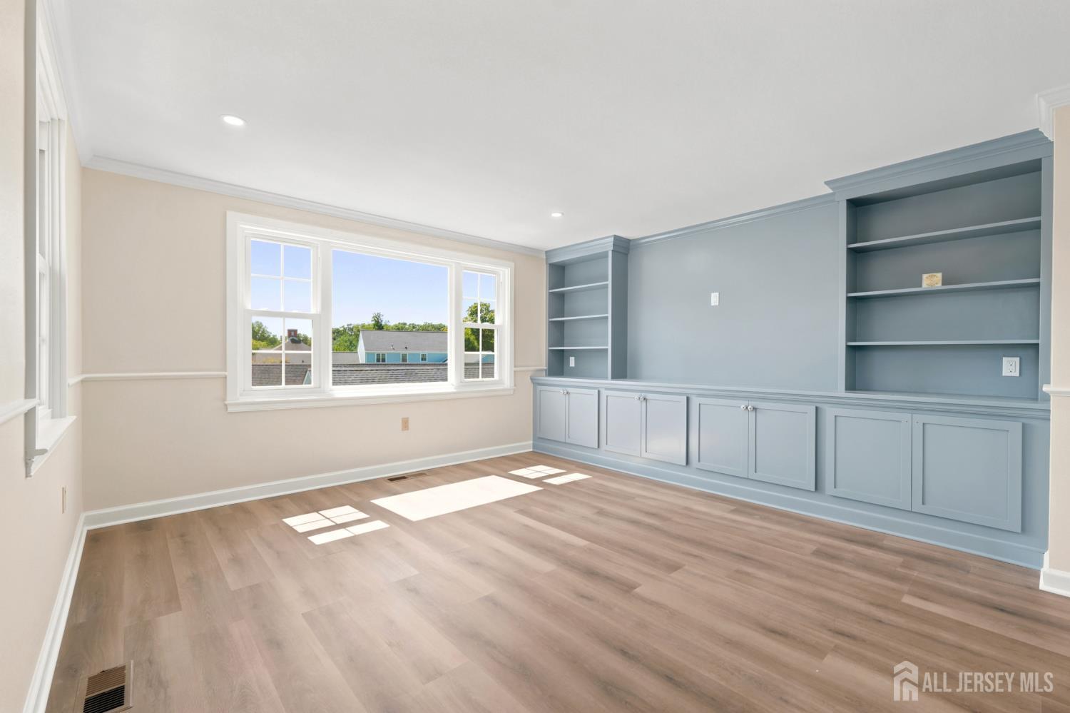 8 Sussex Way N, Monroe, NJ, 08831 image 6