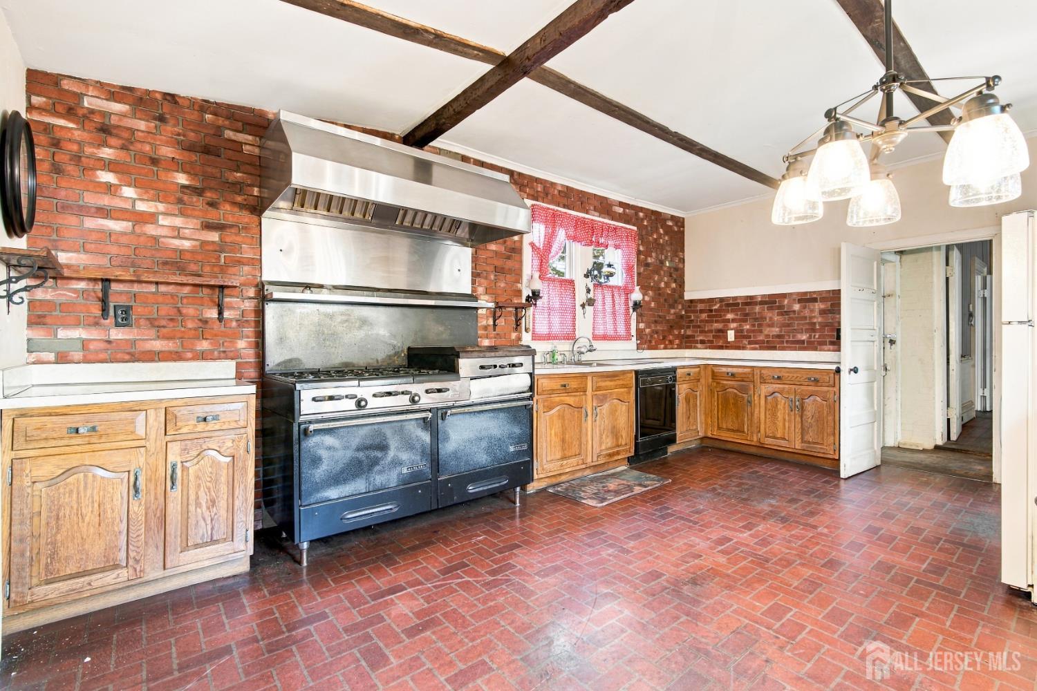 80 Main Street, Keyport, NJ, 07735 image 13