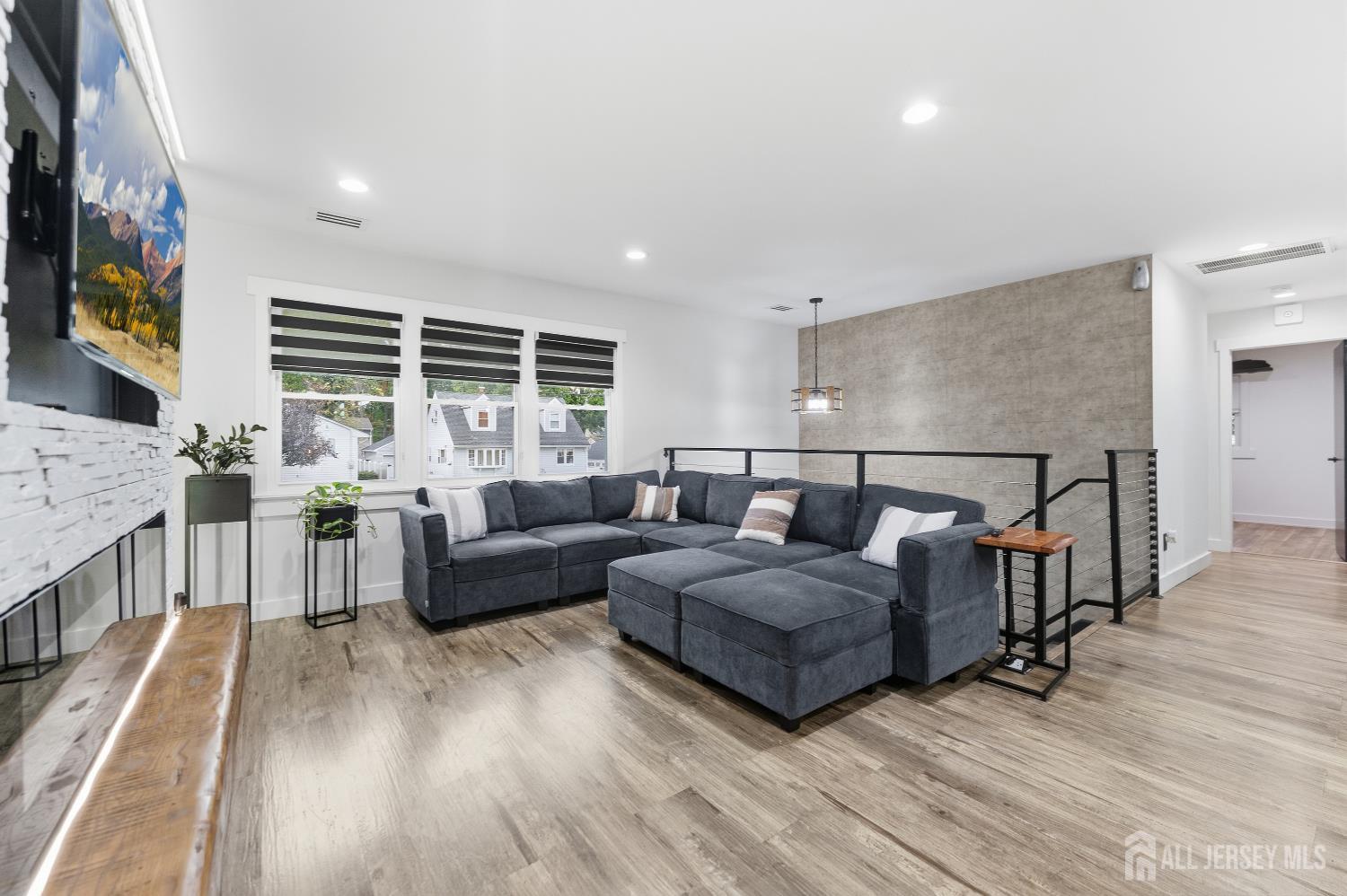 860 Coolidge Avenue Image 3