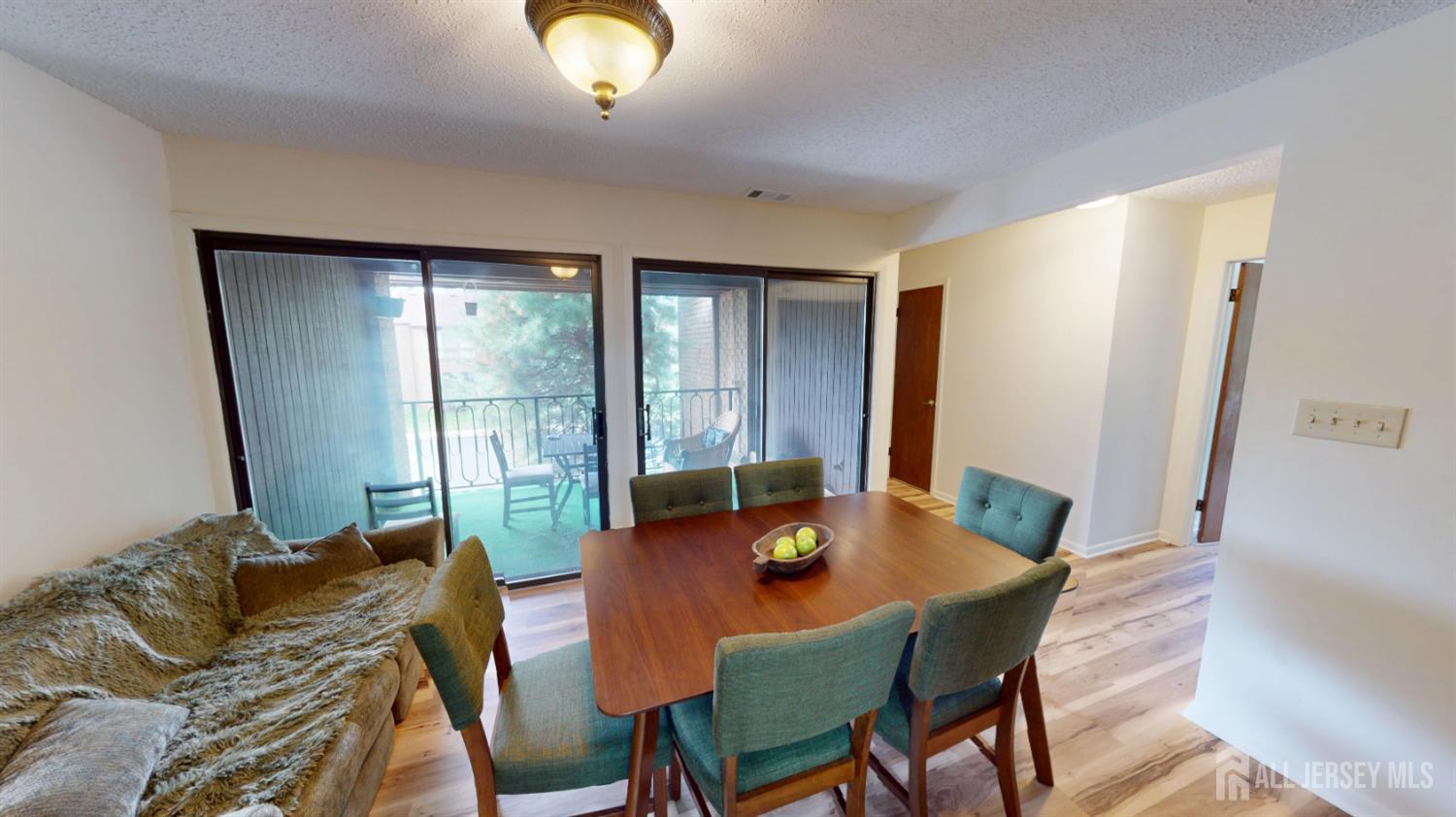 280 Willowbrook Drive, North Brunswick, NJ, 08902 image 15